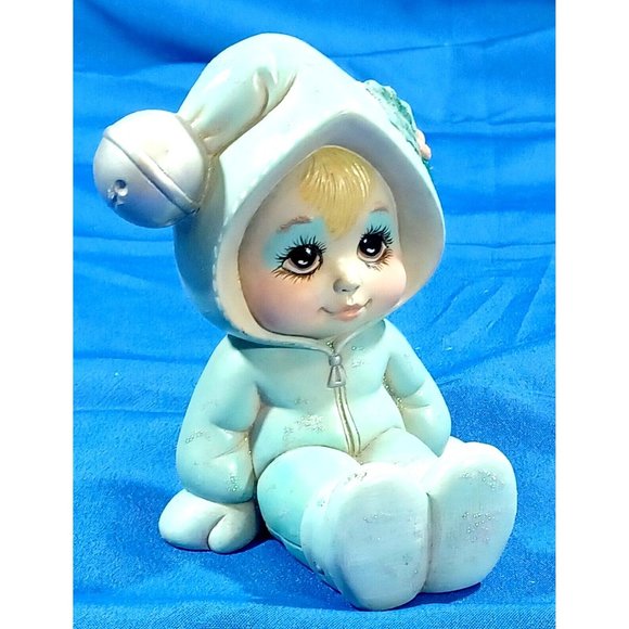 Ceramic Hand Painted Baby Toddler Snow Bunny Suit Shelf Sitter Statue Fi… - Picture 2 of 10